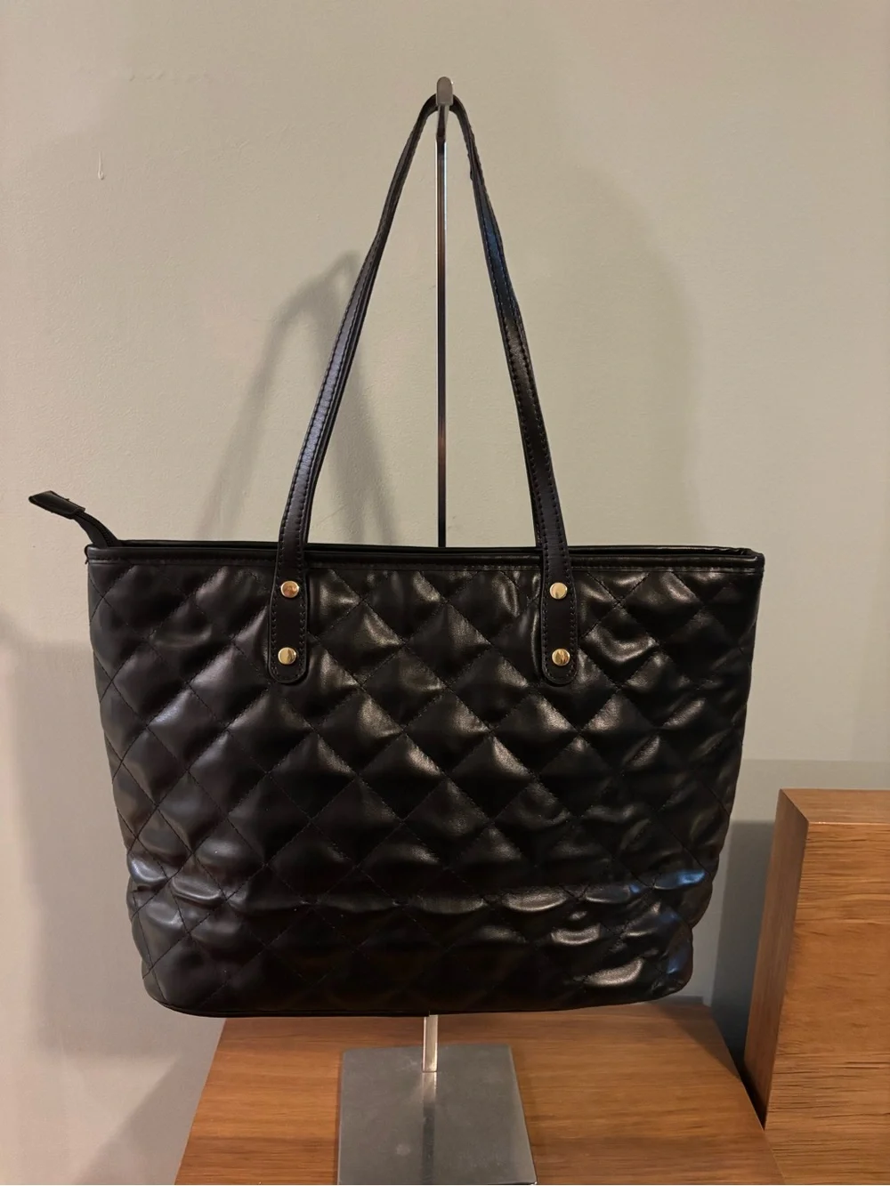 Montana West Black Quilted Tote interior zippered pocket and two slip pouches